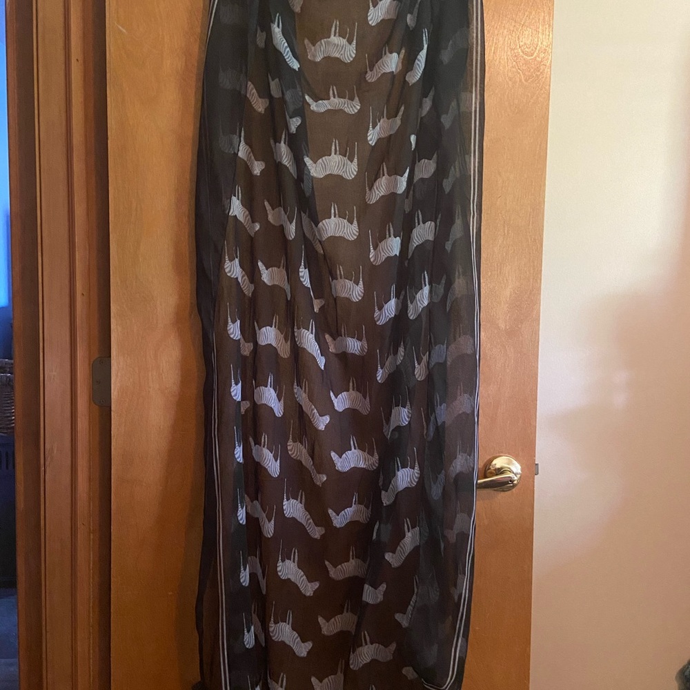 Zebra Scarf - Picture 2 of 5